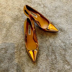 Rose gold Steve Madden heel